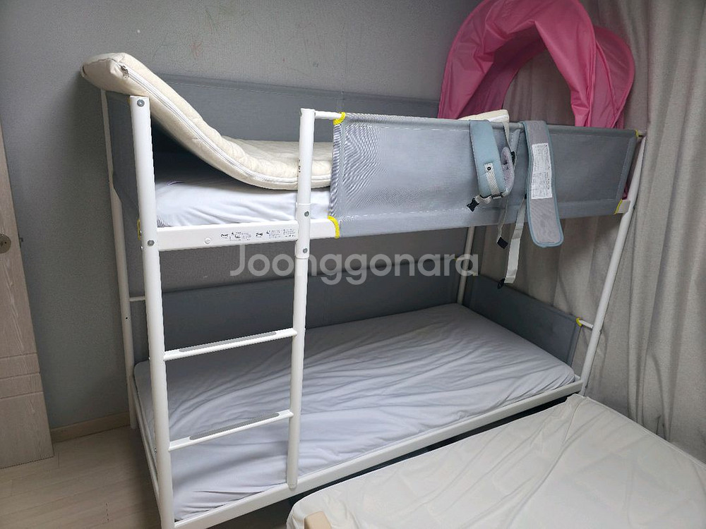 이케아 비트발 2층침대 프레임--1