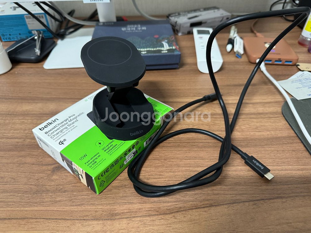 벨킨 Qi2 맥세이프 충전기 및 USB4 240W 케이블 판매합니다.--0