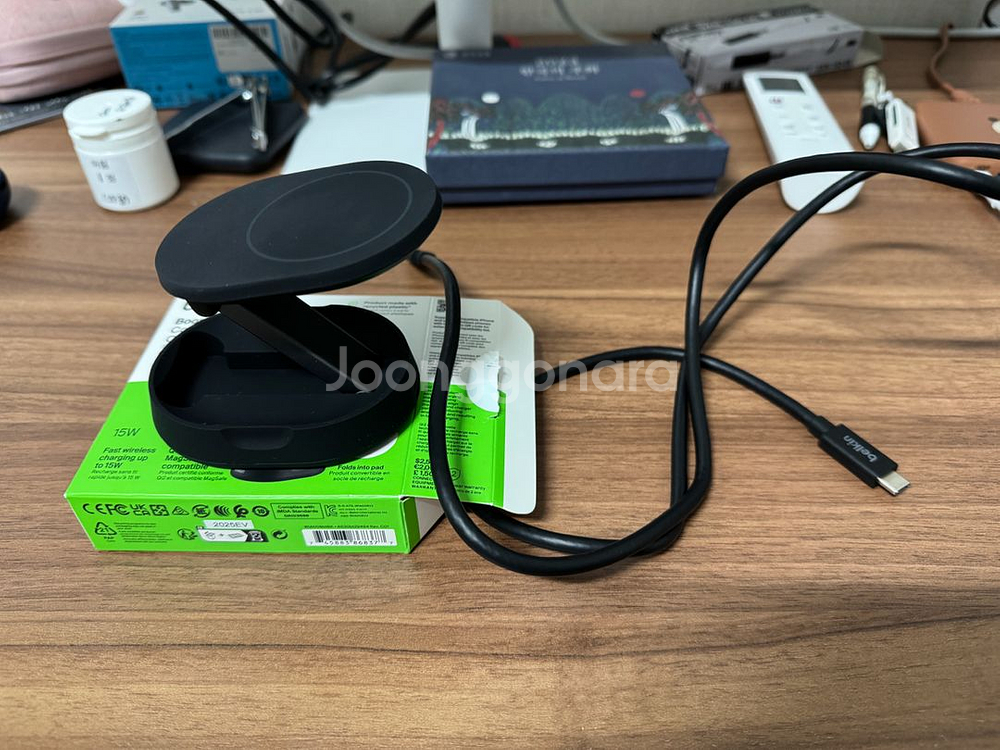 벨킨 Qi2 맥세이프 충전기 및 USB4 240W 케이블 판매합니다.--1