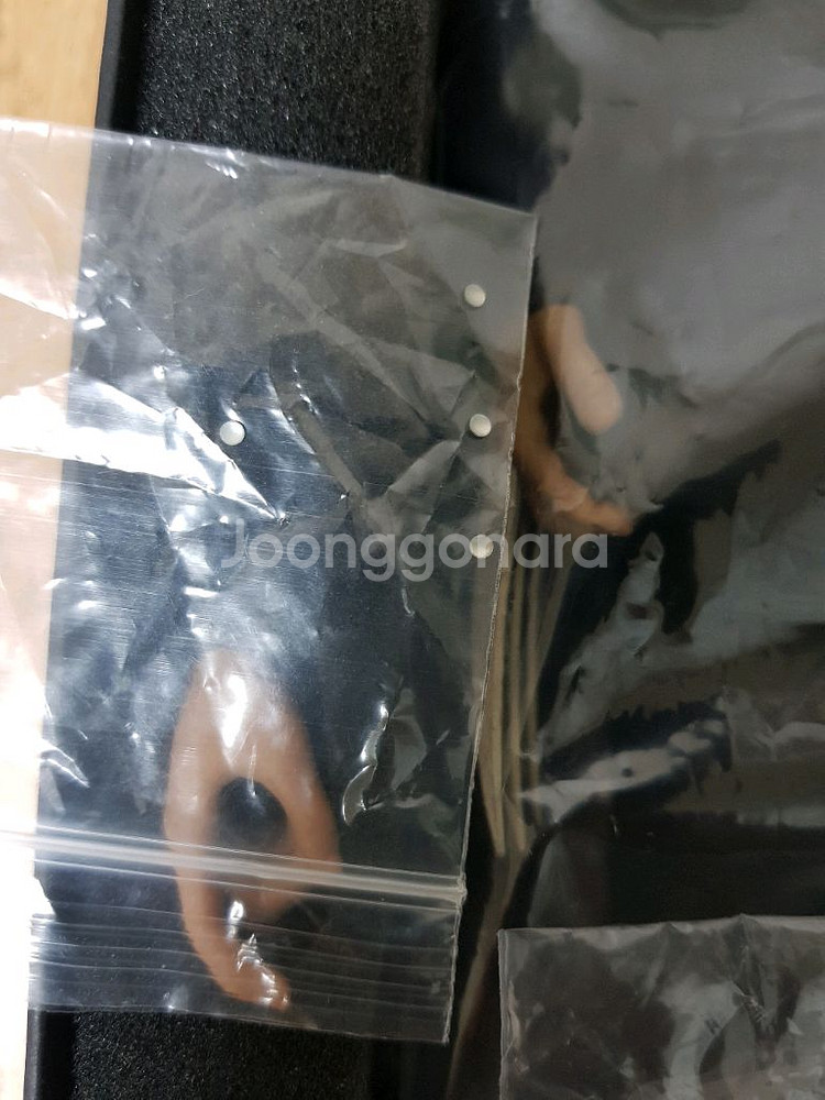 일레븐 로건 정장버전 피규어--7