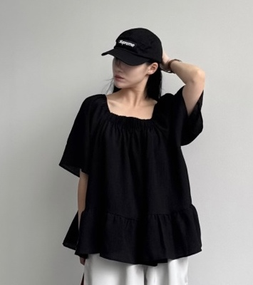 [새제품] 모네 스퀘어 블라우스--0