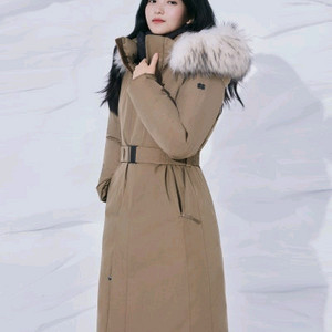 코오롱 안타티카 김태리착용 베이지