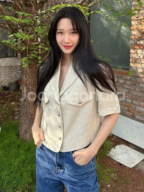 온앤온 썸머 크롭 트위드 자켓--1