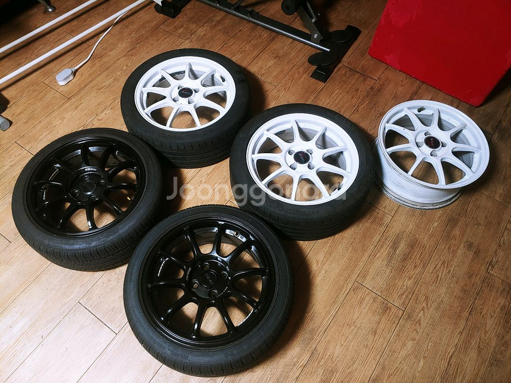 경차 16인치 휠 한 대 분(4개) 40만원에 팝니다.4홀 pcd100--0