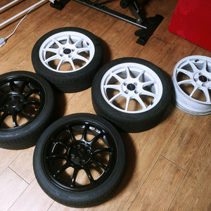경차 16인치 휠 한 대 분(4개) 40만원에 팝니다.4홀 pcd100