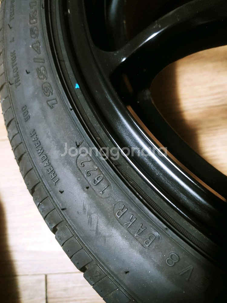 경차 16인치 휠 한 대 분(4개) 40만원에 팝니다.4홀 pcd100--2