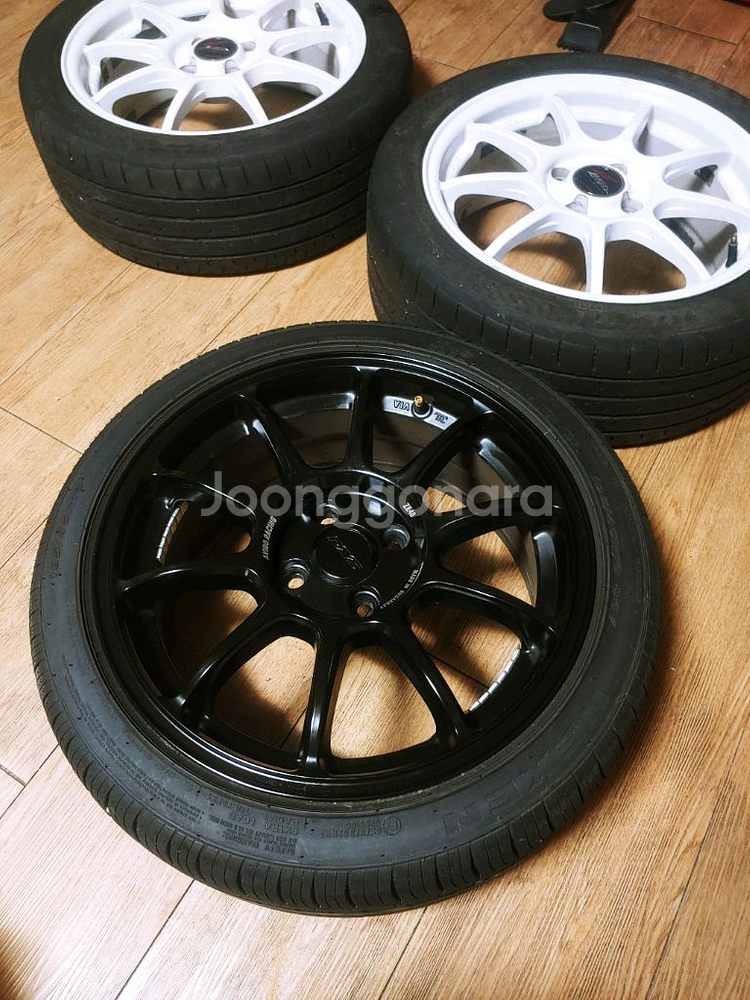 경차 16인치 휠 한 대 분(4개) 40만원에 팝니다.4홀 pcd100--4