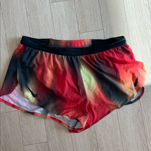 나이키 에어로스위프트 2인치 쇼츠