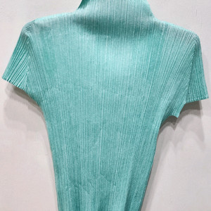 플리츠플리즈 하이넥반팔 3사이즈