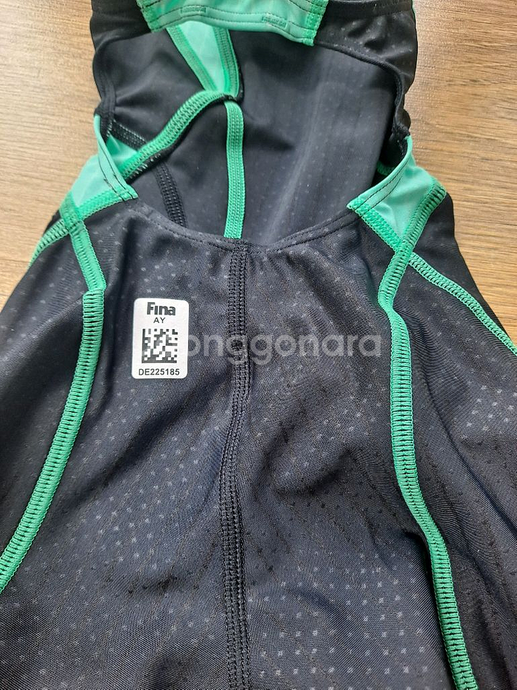 아레나 25년 출시 여자 주니어 선수용 수영복 4부--4