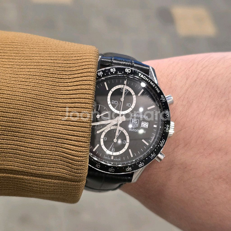 태그호이어 까레라 크로노그래프 시계--9