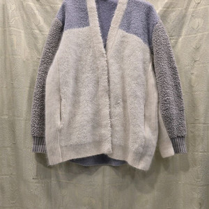 시슬리 앙고라 부클 니트 가디건 프리사이즈