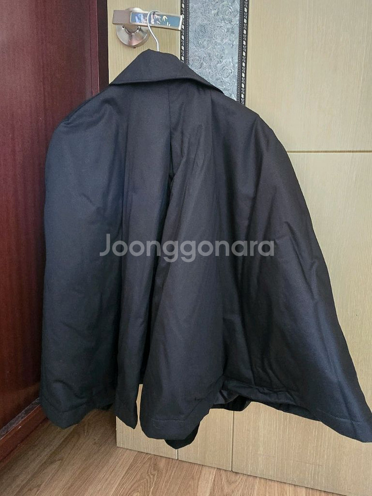 (새제품) by ssiny 케이프 숏 패딩 블랙--1