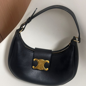 셀린느 아바 트리옹프 미디엄 블랙