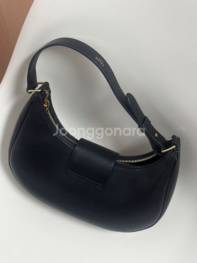 셀린느 아바 트리옹프 미디엄 블랙--1