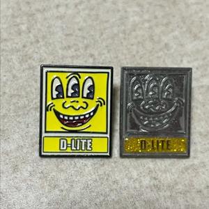 대성 핀뱃지D-LITE