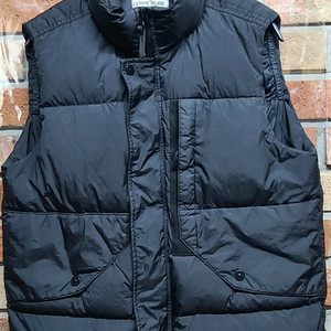 스톤아일랜드 크링클랩스 패딩 조끼 S