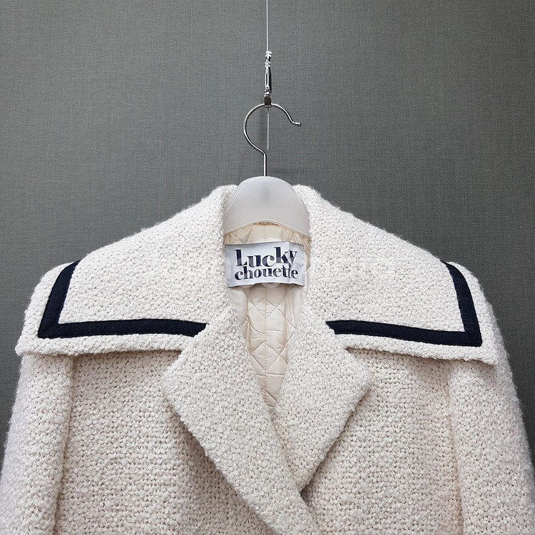 럭키슈에뜨 2023 부클 더블 자켓 36사이즈--1