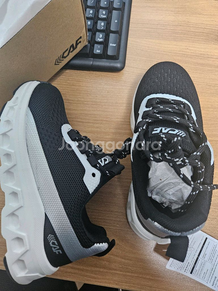 르까프 키즈 아발론 블랙화이트 운동화 190사이즈--0