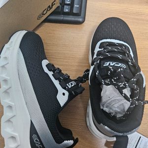 르까프 키즈 아발론 블랙화이트 운동화 190사이즈