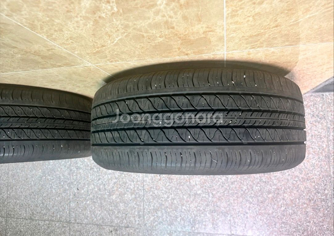 콘티넨탈 225 45 18 타이어 2개본 팝니다!--3