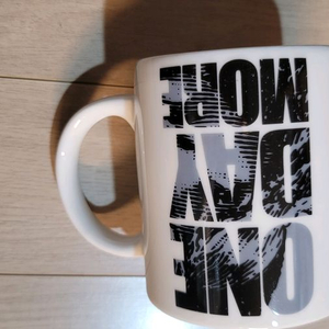 뮤지컬 굿즈 머그컵