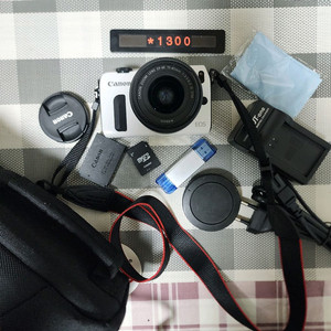 캐논 EOS M 디지털카메라 화이트 가방세트