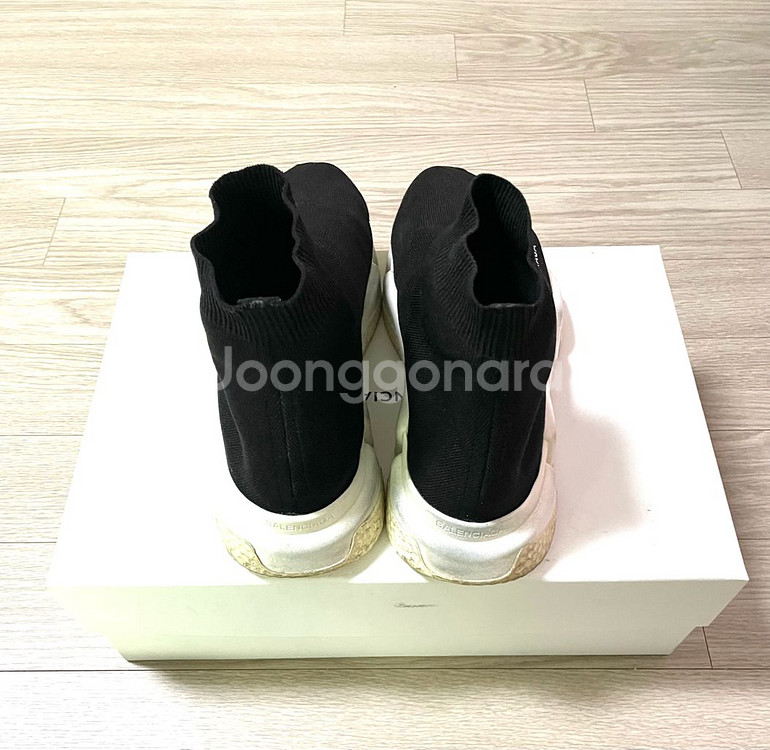 발렌시아가 스피드러너 40사이즈(260~265)--3