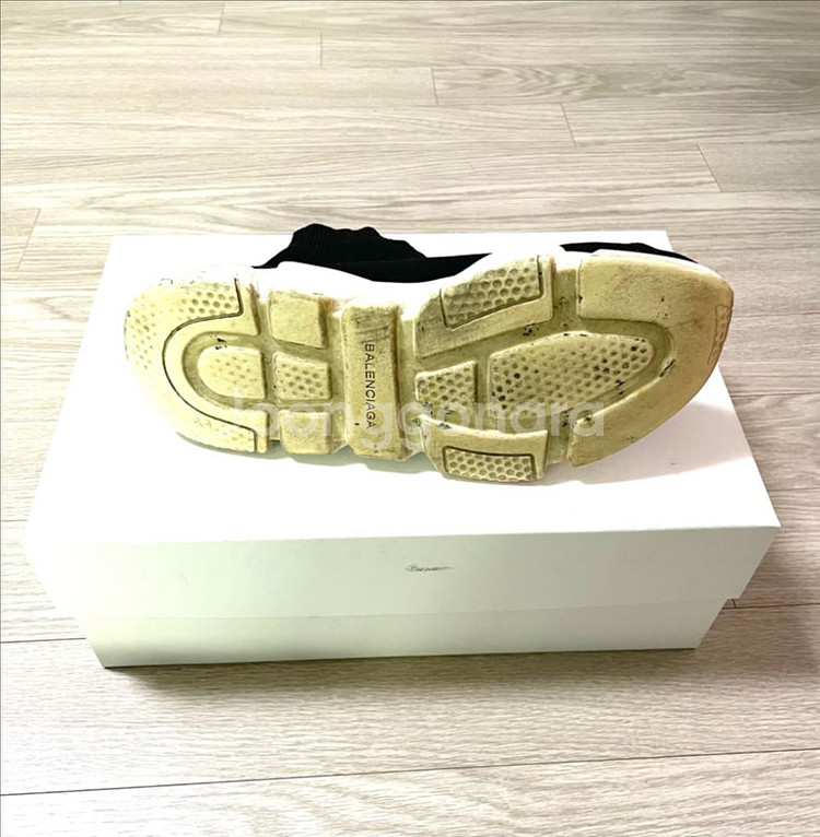 발렌시아가 스피드러너 40사이즈(260~265)--5