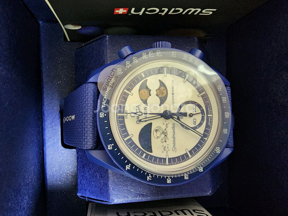 스누피 문스와치--4