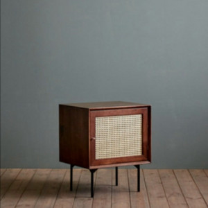 장미맨숀 로라 라탄 원목 협탁(브라운컬러) 일주일사용 새것수준