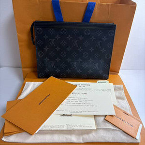 루이비통 포쉐트 보야주 MM 클러치백 풀구성 판매합니다