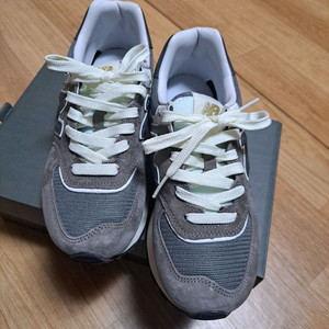 새상품.뉴발란스 운동화 230m(택포)