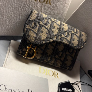 디올 오블리크 카드홀더