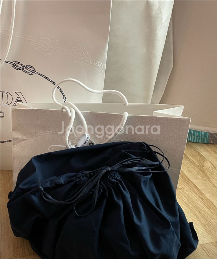 프라다 나일론 버킷햇 L 사이즈 정품--0