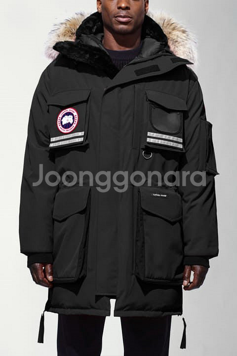 캐나다구스 스노우만트라 패딩 점퍼 xs/105사이즈--0