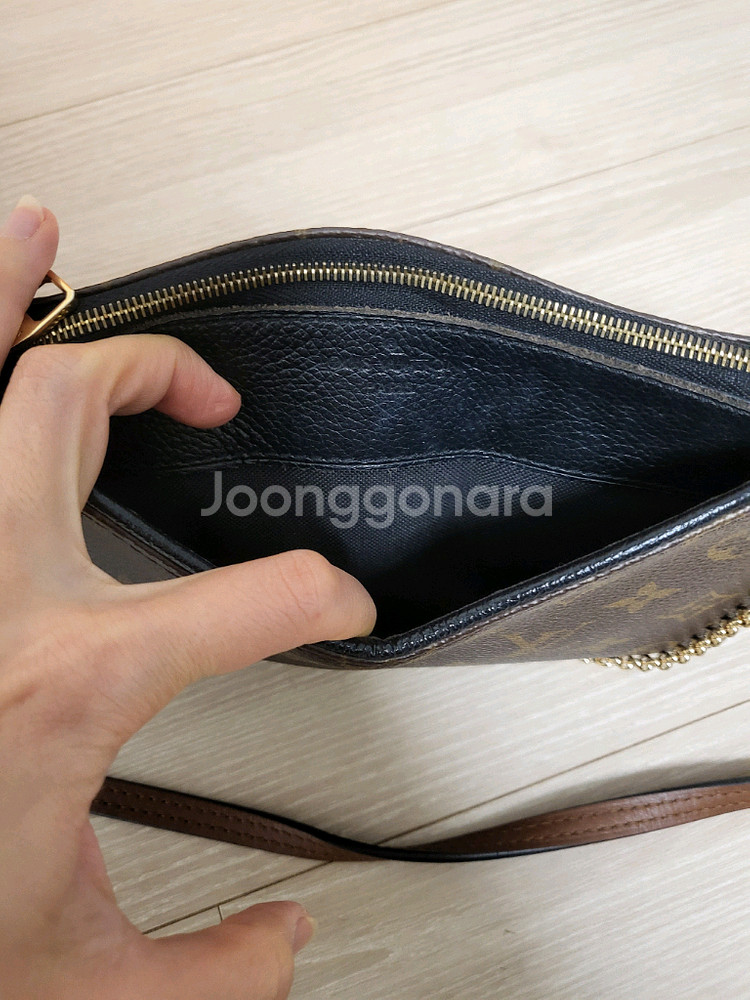 루이비통 팔라스 크로스백--2