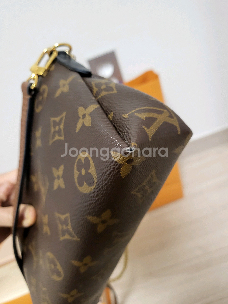 루이비통 팔라스 크로스백--8