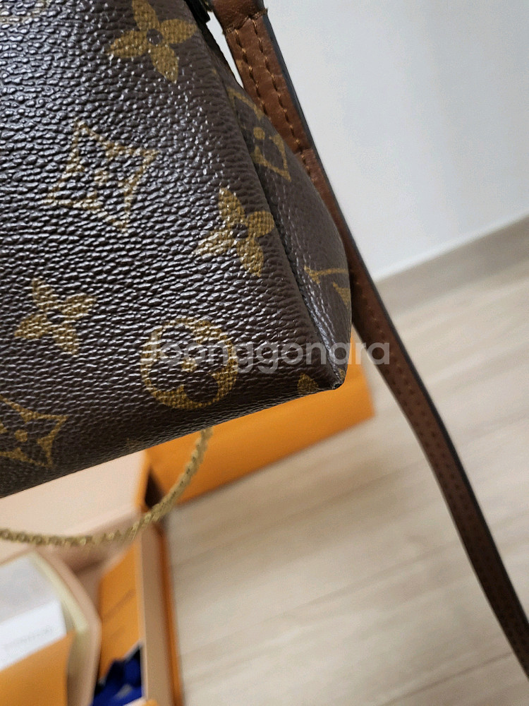 루이비통 팔라스 크로스백--9