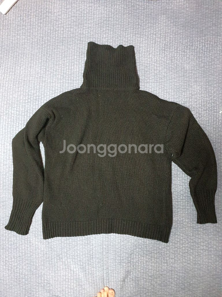 몽클레어 목폴라 1번착용 XL사이즈 남녀공용 팔아요--1