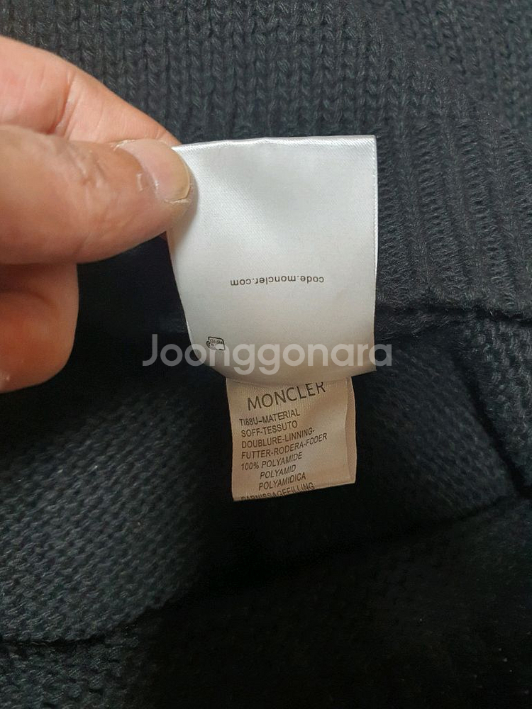 몽클레어 목폴라 1번착용 XL사이즈 남녀공용 팔아요--5