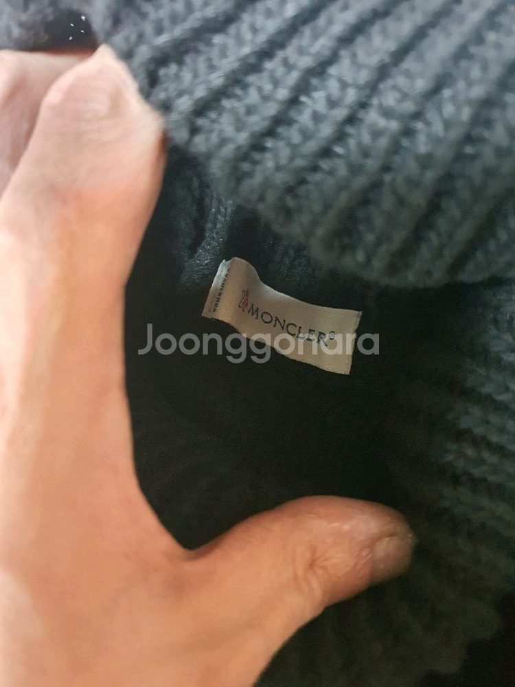 몽클레어 목폴라 1번착용 XL사이즈 남녀공용 팔아요--3