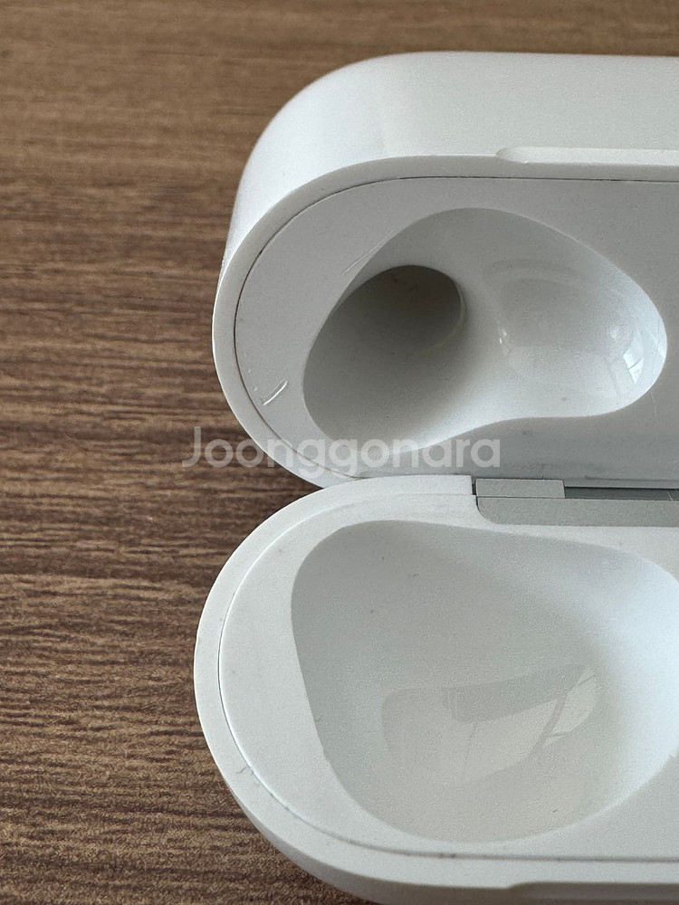 에어팟 3세대 본체--2