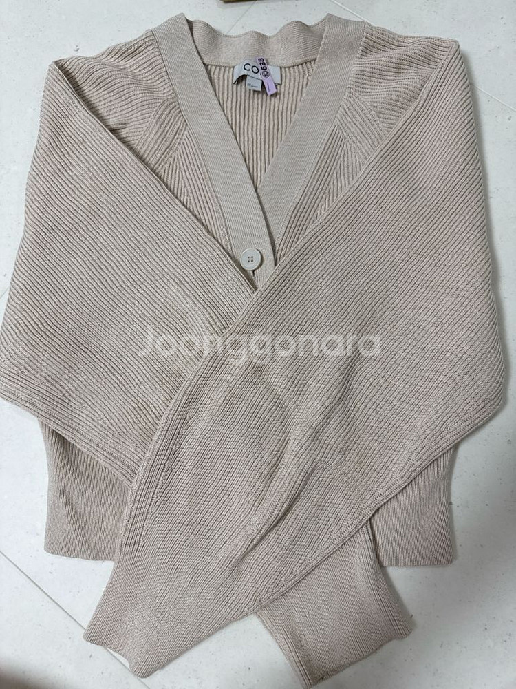 코스 릴렉스드핏 크롭 가디건 (s) _ 베이지, 블랙--4