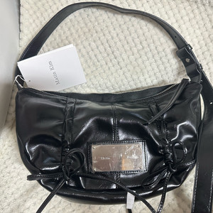 마뗑킴 셔링 리본 라운드백 가방 블랙 새상품