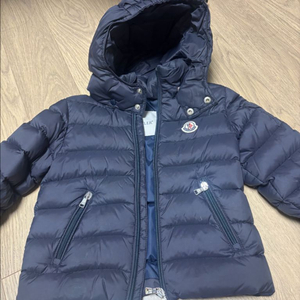 몽클레어 키즈 패딩점퍼 2y