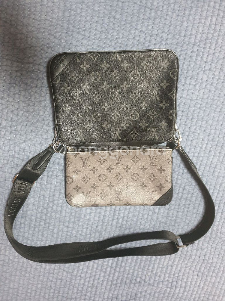새거 루이비통 트리오 메신저백 팔아요--1