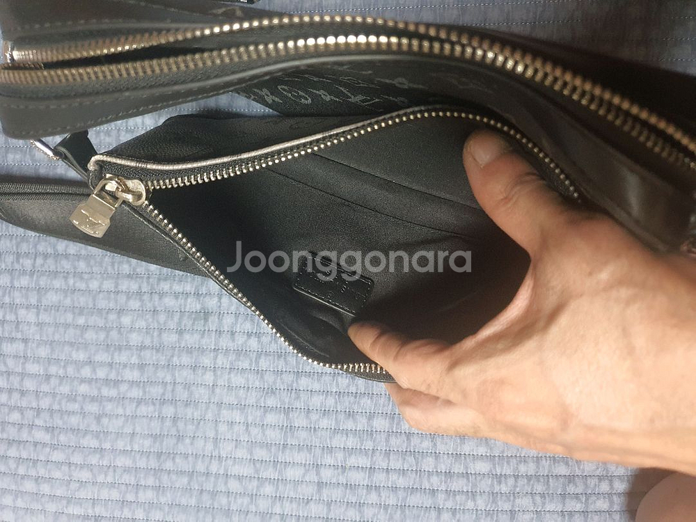 새거 루이비통 트리오 메신저백 팔아요--4