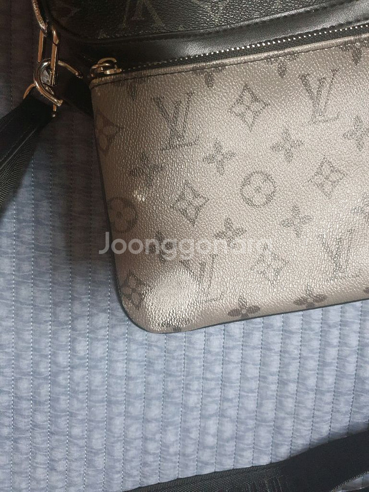 새거 루이비통 트리오 메신저백 팔아요--8