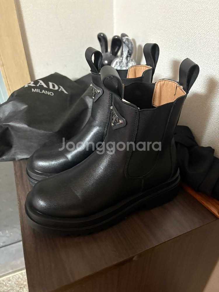 프라다 240부츠--0